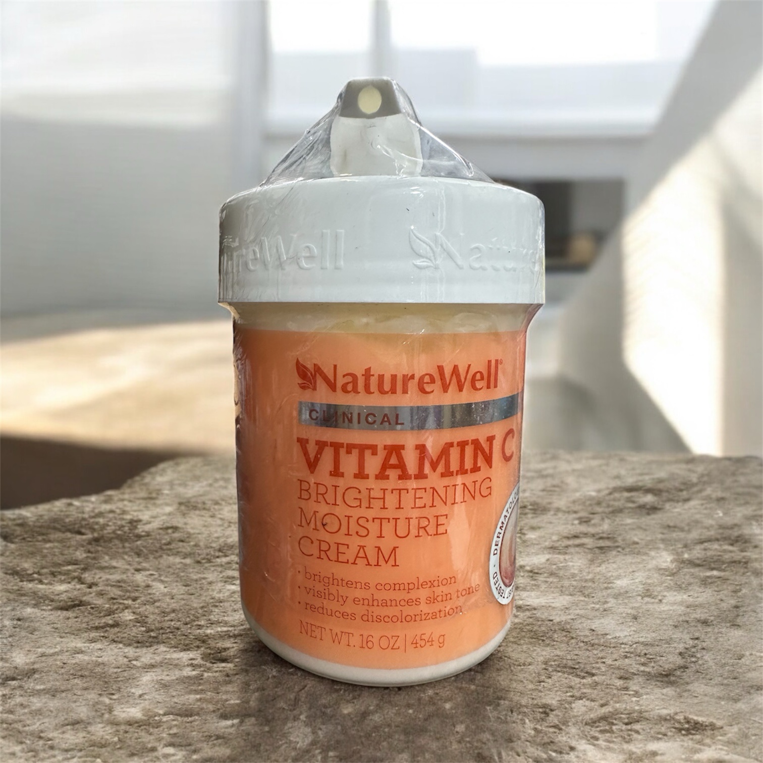 NatureWell Vitamin C Brightening Moisture Cream